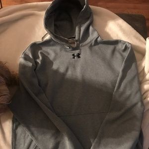 Under Armour sweatshirt